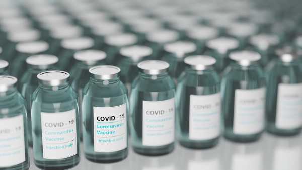 ΝΥΤ: Τι έδειξε η έρευνα για τις παρενέργειες των εμβολίων κατά του κορονοϊού